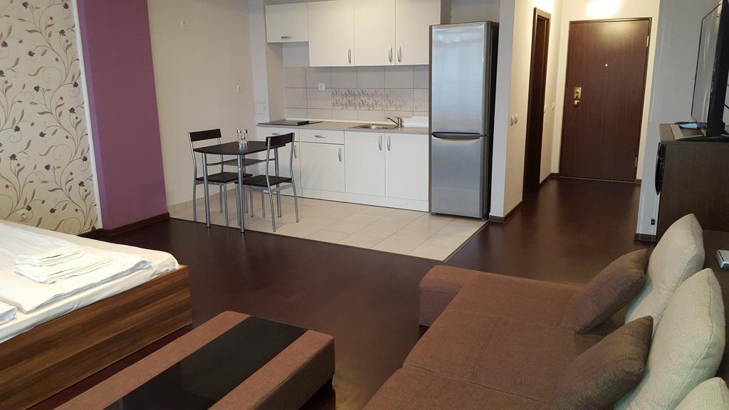 Sunlight Studio Apartment Oradea Luaran gambar